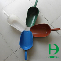 plastic feed shovel